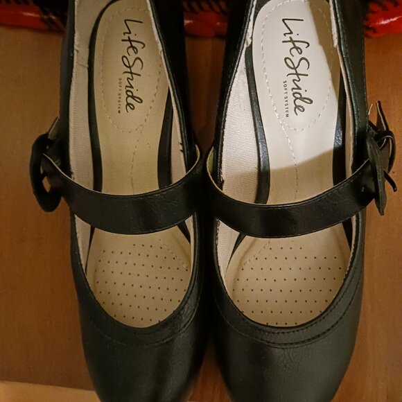 Shoes - Picture 1 of 1